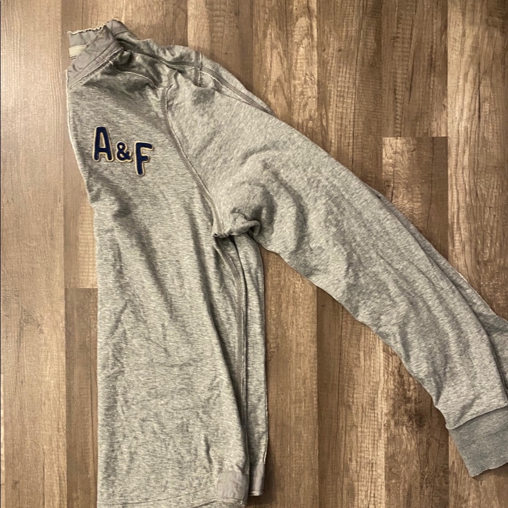 Abercrombie & Fitch Light Sweatshirt - Picture 7 of 7